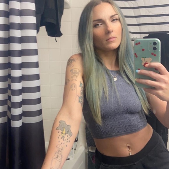 END OF CLOSET! COME SAY HI! - Picture 5 of 8